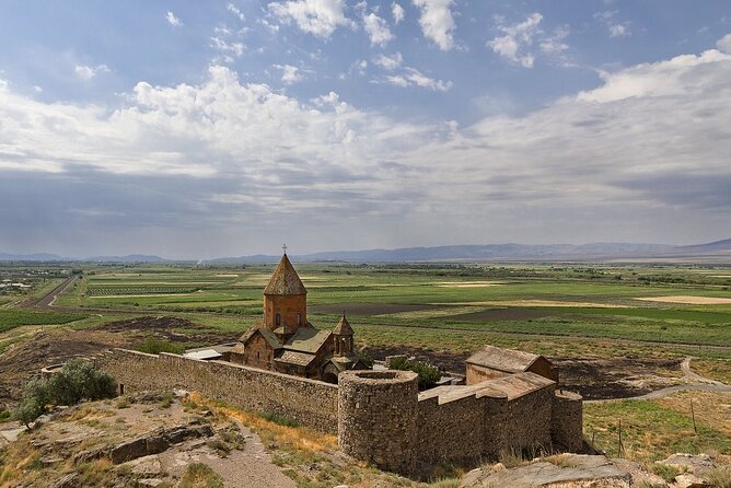 4 Days Armenia Package with Accommodation, Tours and Transfers - Khor Virap, Noravank, and Armenia’s wine country