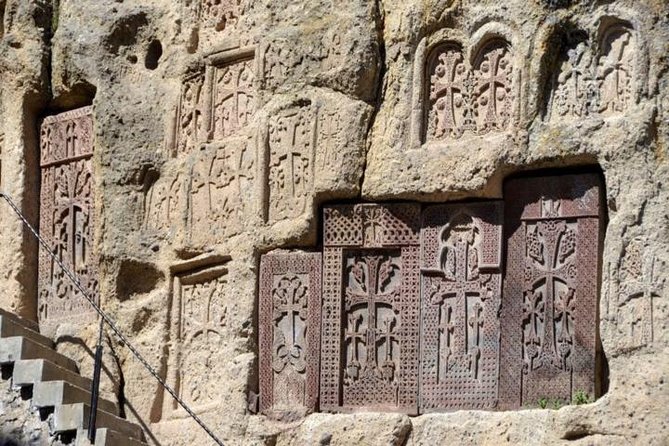 6 days in Armenia: Garni, Tatev, Echmiadzin, Sanahin, Haghpat - Day 3: Mount Aragats, a cold lake and a fortress in the clouds