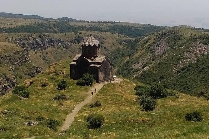 Amberd (Saghmosavank,Armenian alphbet monument) - Reaching the fortress from Yerevan