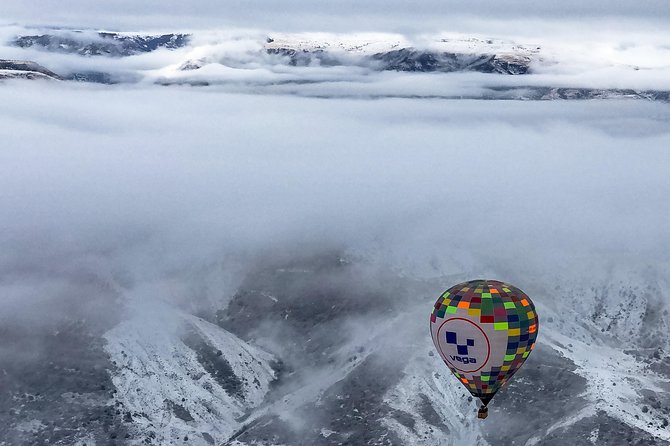 Balloon ride Skyball - Champagne, sweets, and a certificate afterward