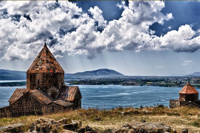 Conquering Armenia - Tsaghkadzor and the cable car ride