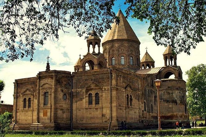 Day trip to: Echmiadzin Cathedral and Zvartnots Temple - Key points to know before you book