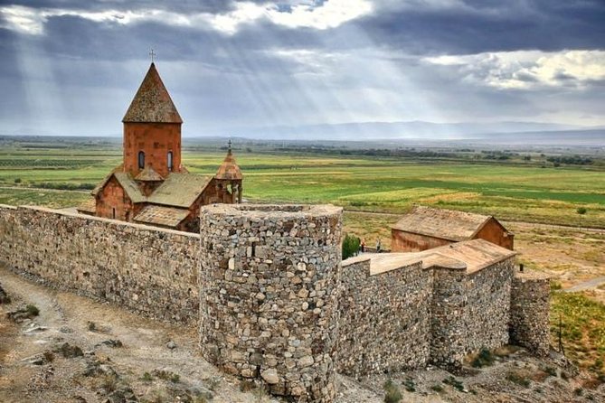 Echmiadzin, Zvartnots, Khor Virap - Echmiadzin Monastery, the heart of the itinerary