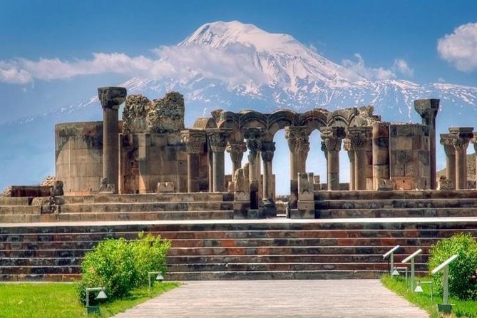 Echmiadzin, Zvartnots, Khor Virap - Khor Virap and Armenia’s famous pilgrimage site