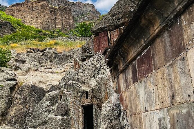 Garni, Geghard & Sevan: Symphony of Stones & Scenic Views - The private guide makes the biggest difference