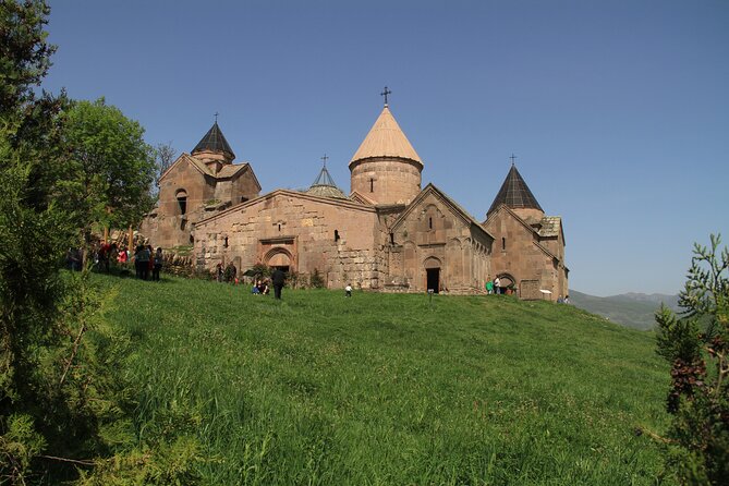 Gastro tour package in Armenia - Day 7: Airport transfer without last-minute stress