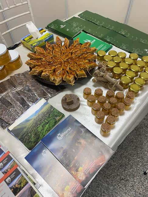 Goris: Beekeeping Traditions & Beeswax Balm Making Workshop - Meeting Grisha in the old Goris home