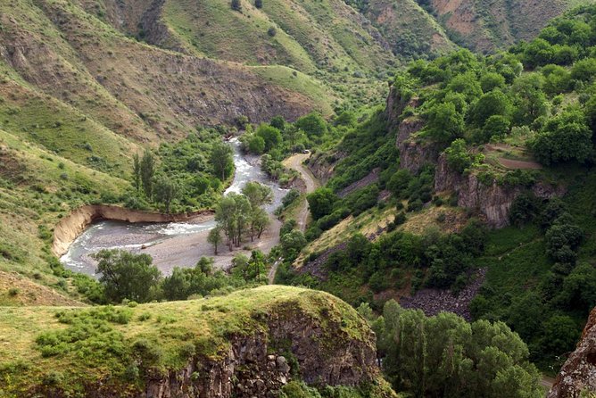 Group Tour: Garni, Symphony of Stones, Geghard, Lavash Baking - Symphony of Stones and its volcanic columns