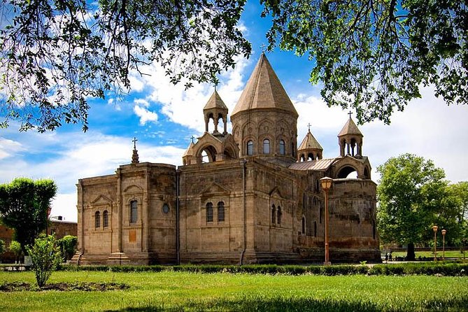 Group Tour: Hovhannavank, Saghmosavank, Chocolate House, Aghtsk - Five useful things to know before you go