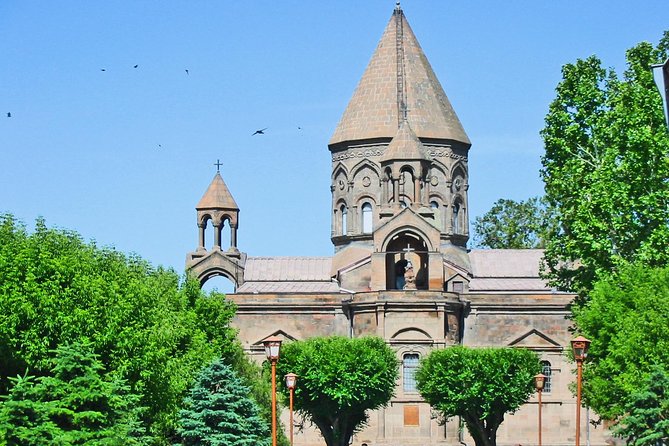Group Tour: Hovhannavank, Saghmosavank, Chocolate House, Aghtsk - Aghtsk and the tomb of Armenia’s Arshakid kings