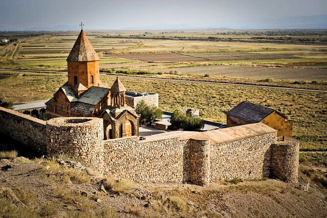 Group Tour: Khor Virap, Garni temple, Geghard, Lavash baking - A large group, bilingual guiding, and time to explore