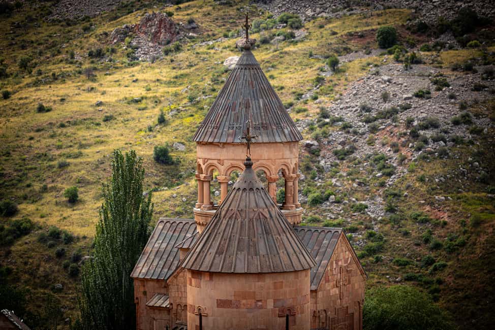 Group tour: Khor Virap, Noravank, Jermuk, Areni wine tasting - The van ride and the human side of the tour