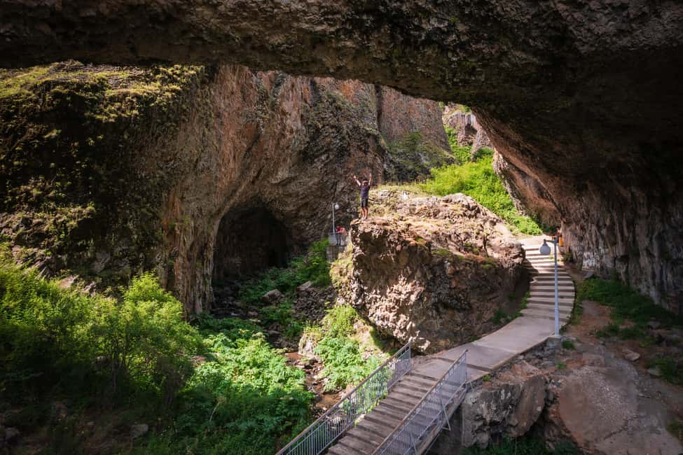 Group tour: Khor Virap, Noravank, Jermuk, Areni wine tasting - Who should book this Armenia day trip?