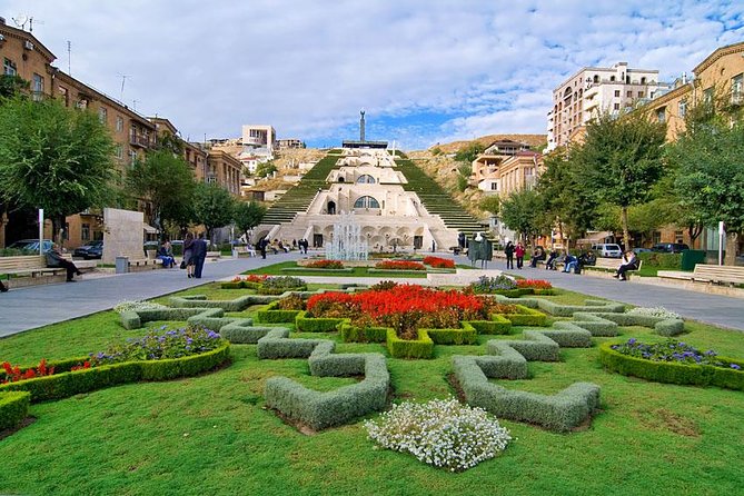 Group Tour: Sightseeing in Yerevan, Erebuni Museum and Fortress - How the guide affects the experience