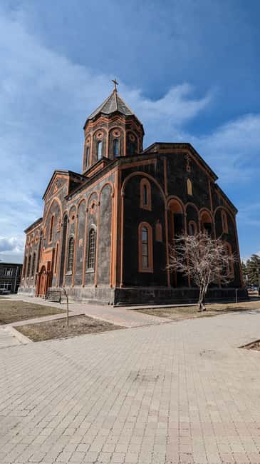 Gyumri: Private Guided Walking Tour By A Local Guide - Practical tips for getting more from the walk