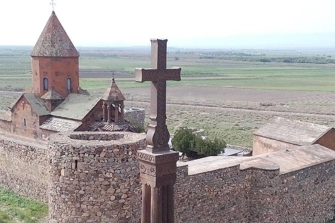 Khor Virap - Arriving at Khor Virap and taking in the view