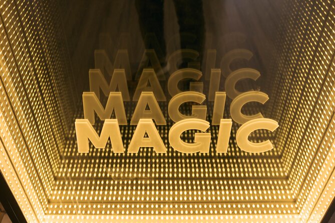 Museum of Illusions Tour - A good choice for children and family groups