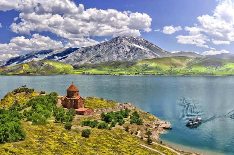 OneDay Tour to Armenia From Tbilisi: Sevan, Dilijan, Yerevan - Why this Armenia day trip works from Tbilisi