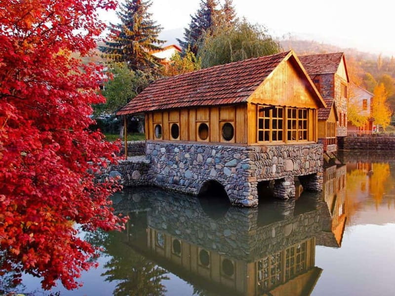 OneDay Tour to Armenia From Tbilisi: Sevan, Dilijan, Yerevan - Two hours in central Yerevan