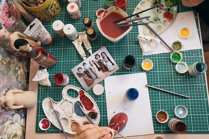 Paint Your Own Traditional Doll - Choosing a taraz from Armenia’s regions