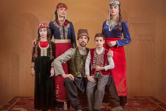 Photoshoot in Armenian garments - What makes this Yerevan photoshoot special