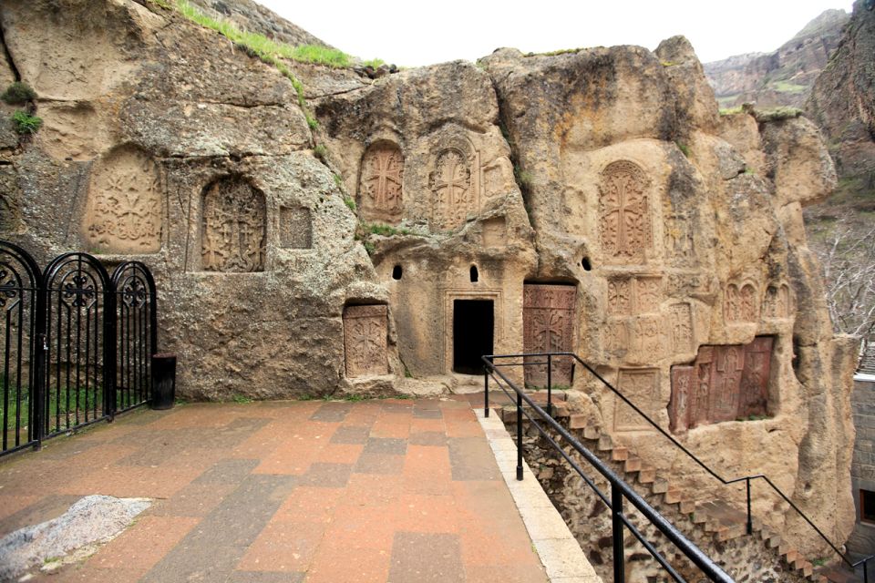 Private tour to Garni, Geghard, Symphony of Stones - The Garni Gorge and the Symphony of Stones