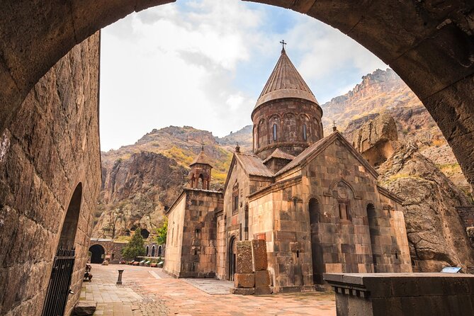 Private Tour to Garni Temple, Geghard Monastery, Echmiadzin Cathedral, Zvartnots - Zvartnots and the power of a ruined cathedral