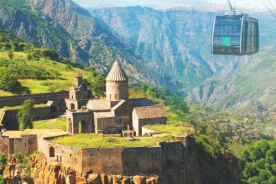 Private tour to Hin Areni winery, Tatev monastery & ropeway, Khndzoresk caves