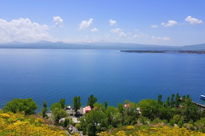 Private tour: Tsaghkadzor, Sevan lake, Dilijan town and Haghartsin monastery - The vehicle, guide, and road experience