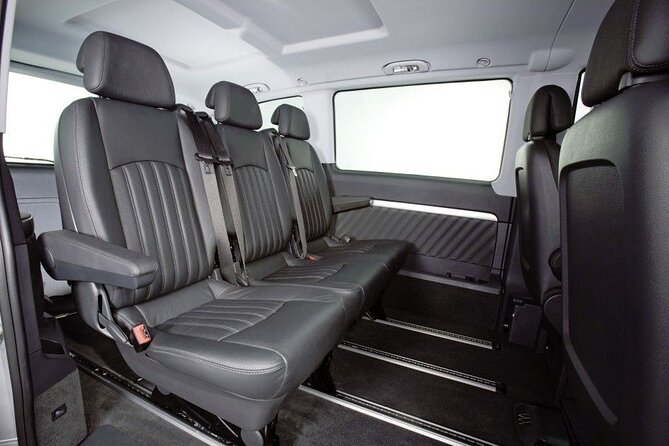 Private transfer from Zvartnots airport to Yerevan (1-15 pax) - Arriving at Zvartnots without the usual confusion