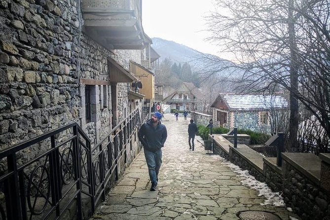 Private Transfer & Tour from Tbilisi to Yerevan or Yerevan to Tbilisi - Why a private SUV changes the experience