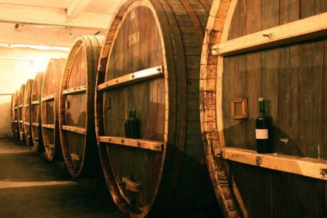 Private wine tour to Khor Virap, Areni winery, Noravank - The value of a $165 private vehicle
