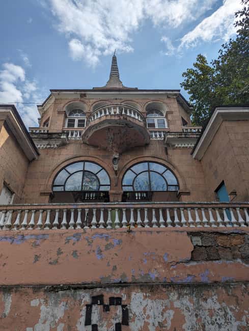 Soviet Yerevan in Motion: Streets, Metro & Local Life - The market and the city’s everyday rhythm