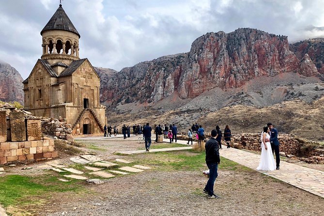 Tbilisi Yerevan Transfer with English Speaking Driver - Conversation, quiet time, and local insight