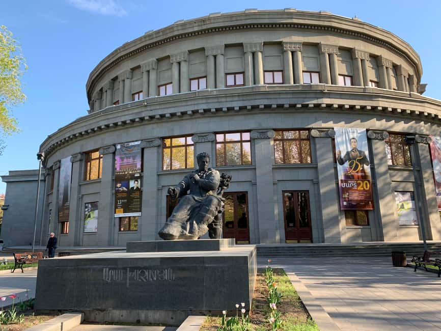 Yerevan City Tour: Discover an Old and New Yerevan - Saint Katoghike Church and a smaller piece of Yerevan’s past