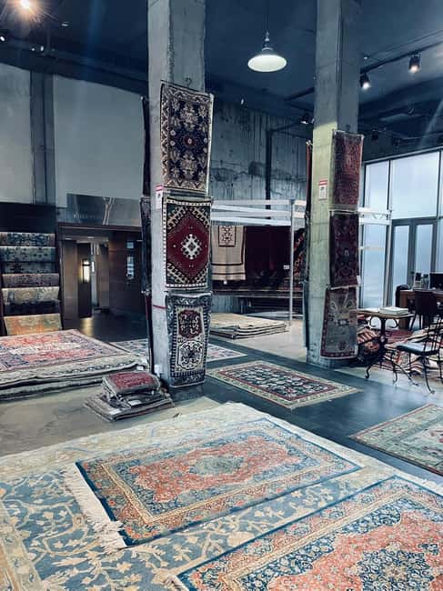 Yerevan: Highlights and Culture Walking Tour with tastings - Flower Fountain and the Armenian Opera Theatre
