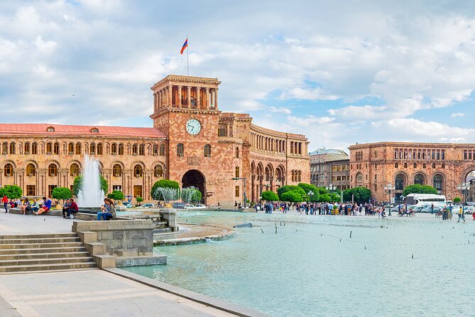 Yerevan: Private Sightseeing Tour - Victory Park and Mother Armenia above the city